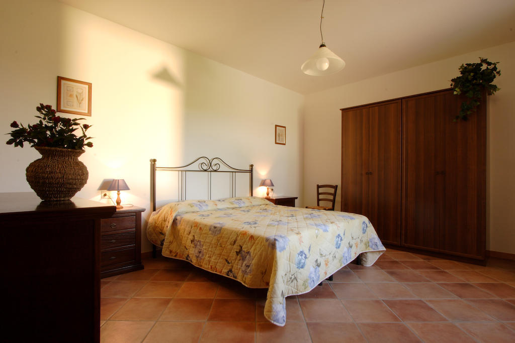 Agriturismo Quattro Pini Castagneto Carducci Chambre photo