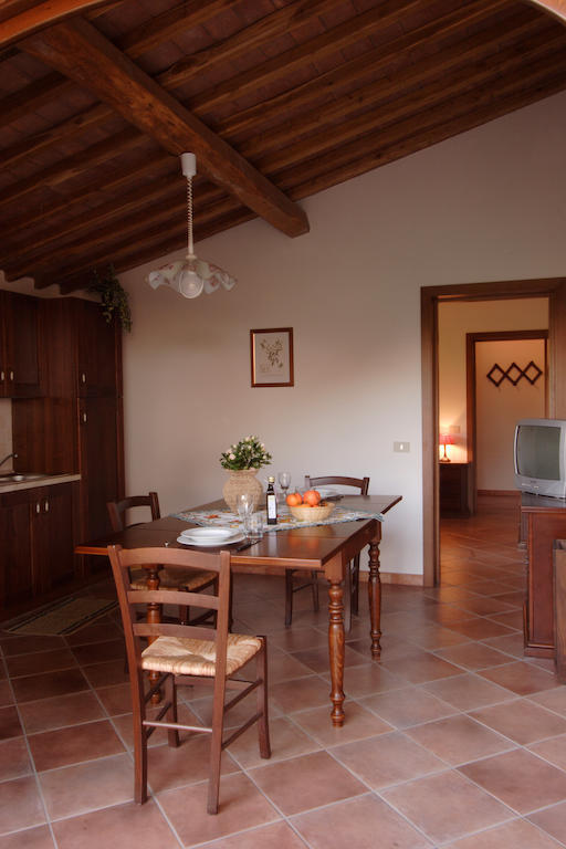 Agriturismo Quattro Pini Castagneto Carducci Chambre photo